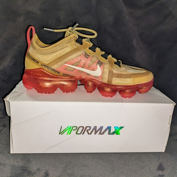 Nike Vapormax "Crimson Gold," NWT, Vintage Nike - Picture 6 of 14
